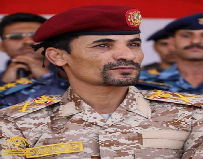 بعد وضعه على قائمة الإرهابيين.. من هو القيادي الحوثي "أبو علي الحاكم" الذي مثل بجثة علي عبدالله صالح !