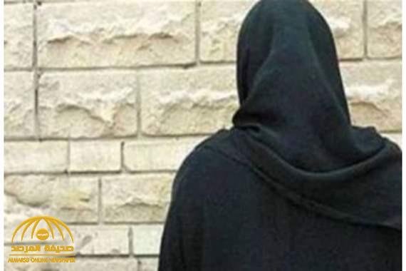 القبض على مواطنة بـ"الجرم المشهود" أثناء دفعها مبلغًا ماليًا مقابل حصولها على حقن "غير مخصصة للبيع" القبض على مواطنة بـ"الجرم المشهود" أثناء دفعها مبلغًا ماليًا مقابل حصولها على حقن "غير مخصصة للبيع"