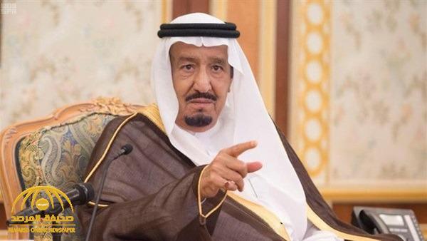 الملك سلمان يكشف سبب حب خصوم والده المؤسس له.. وسر مقولة "هم بين آل سعود مثل آل سعود"- فيديو