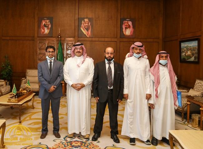 شاهد: العفو عن يمني داخل مكتب أمير عسير بعدما كان محكوم عليه بالقصاص