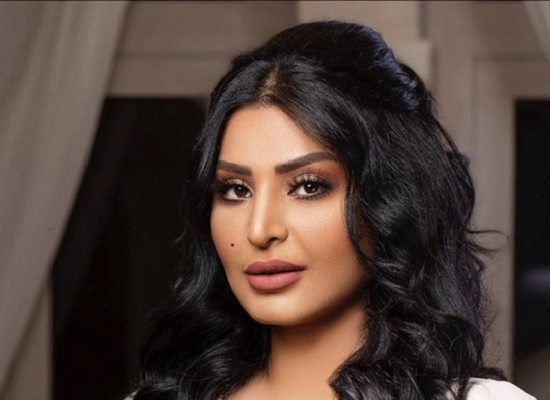 شاهد .. "ريم عبدالله" تفاجئ جمهورها بإرتداء "مشلح" خلال كأس السعودية لسباق الخيل