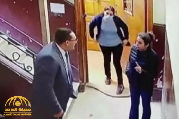 "متحرش المعادي" يفجر مفاجأة: التقيت بالطفلة 3 مرات قبل الواقعة.. وكانت تطلب مني تنفيذ هذا الأمر! "متحرش المعادي" يفجر مفاجأة: التقيت بالطفلة 3 مرات قبل الواقعة.. وكانت تطلب مني تنفيذ هذا الأمر!