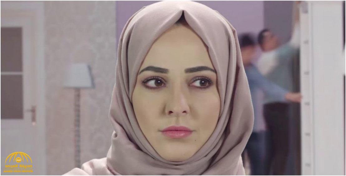 شاهد: إعلامية سورية تخلع  الحجاب وتثير الجدل على مواقع التواصل