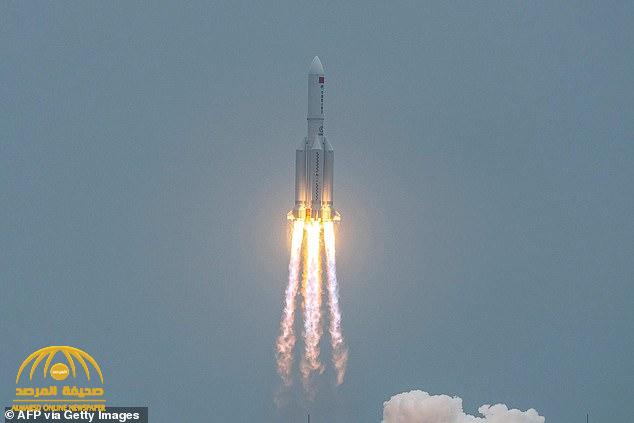 الصين تطلق صاروخ ضخم إلى الفضاء وتفقد السيطرة عليه وتوقعات سقوطه على الأرض خلال أيام