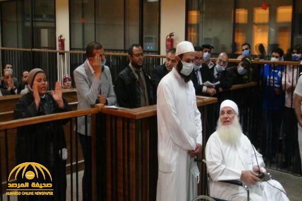 مصري إخواني شهير يستغل الدعوة للزواج بأكثر من 30 فتاة قاصر