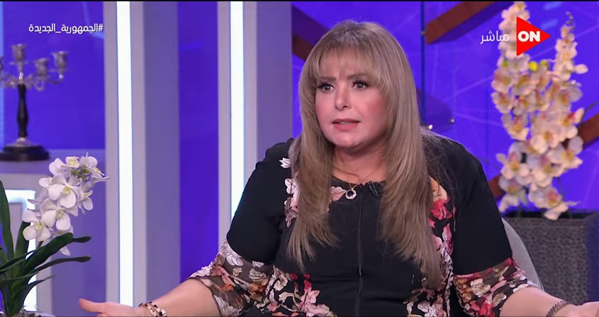 الممثلة "صابرين" تكشف سبب خلعها الحجاب: "اللي هينزل معايا القبر يحاسبني" (فيديو)