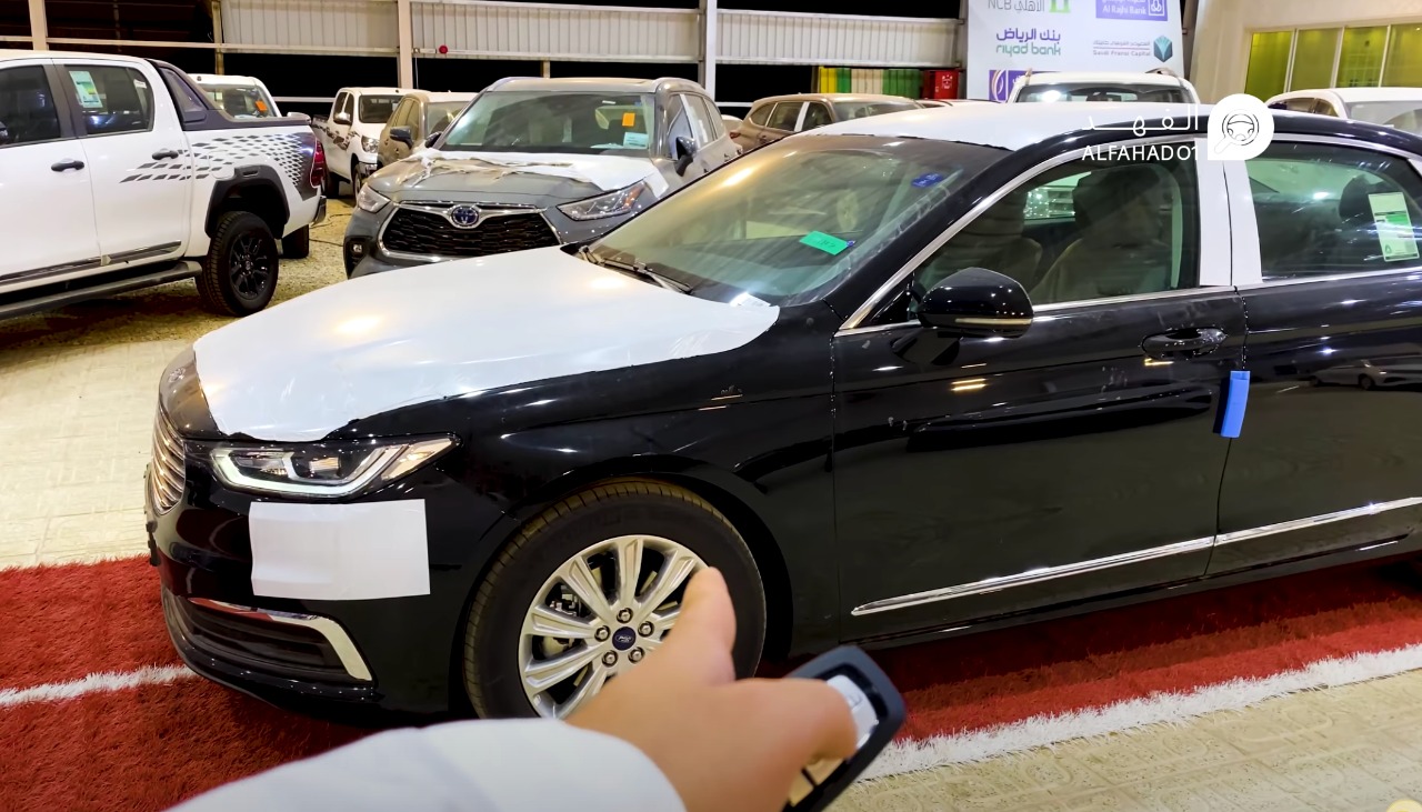 شاهد: سيارة “فورد تورس امبيانتي ستاندر 2022” الجديدة.. والكشف عن سعرها وأحدث مواصفاتها