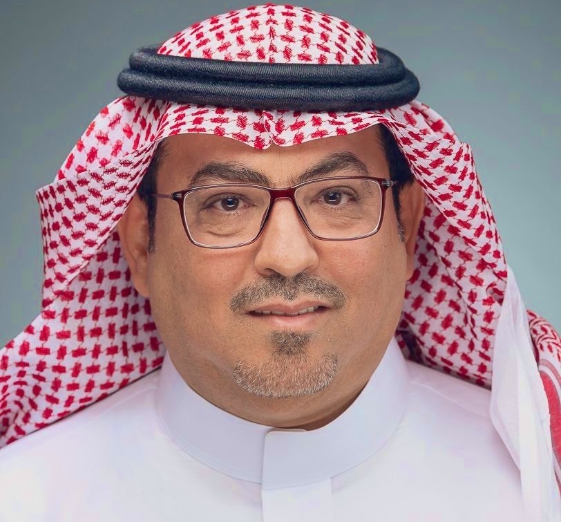 أخصائي اجتماعي يثير الجدل بشأن عدم زواجه .. ويعلق: "لو غادر الرجال الأرض لصنعت النساء سفن فضائية لملاحقتنا"