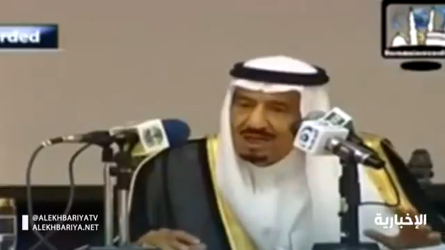 شاهد.. فيديو قديم للملك سلمان يوجه نصيحة للشباب: أنصح الاختلاط بالأشخاص الذين لديهم فكر نير  والقراءة ثم القراءة