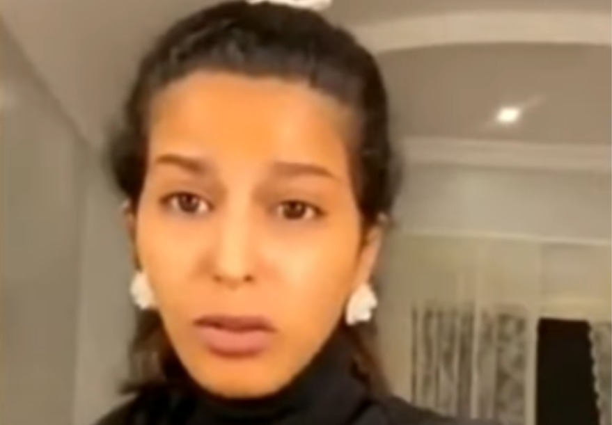 شاهد.. أروى عمر تنهار من البكاء بعد تسريب صورتها بالخطأ.. وتناشد الجمهور بحذفها