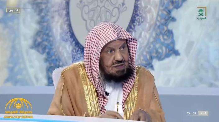 ما هو الحكم الشرعي لقراءة "الأبراج" وتصديق توقعاتها؟.. شاهد: "المنيع" يُجيب