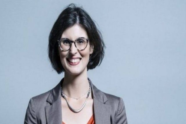 من هي النائبة البريطانية "ليلى موران" التي اعترفت بتلقيها أموالاً للهجوم على المملكة؟