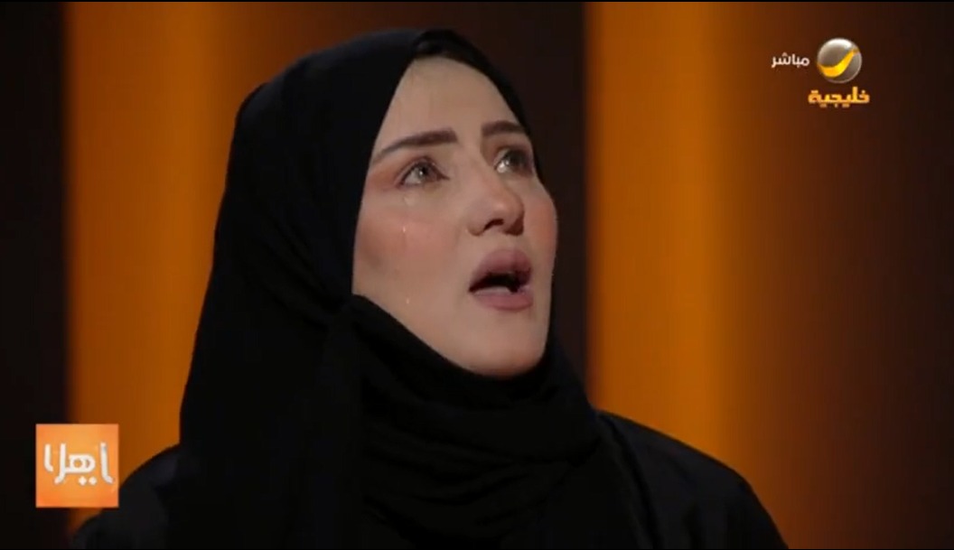 شاهد.. لحظة انهيار المعتقلة اليمنية السابقة "سميرة الحوري" أثناء حديثها عن اغتصاب وتعذيب النساء بسجون الحوثي