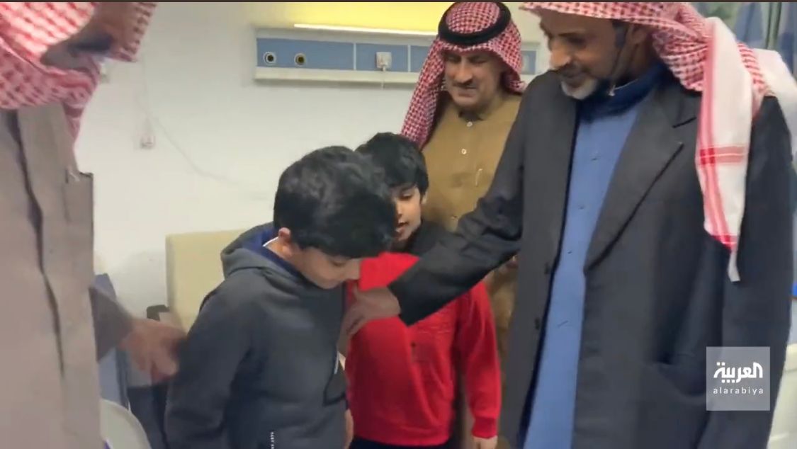 شاهد.. أبناء مشهور "سناب" الراحل محمد الشمري يكشفون عن حالتهم الصحية من المستشفى