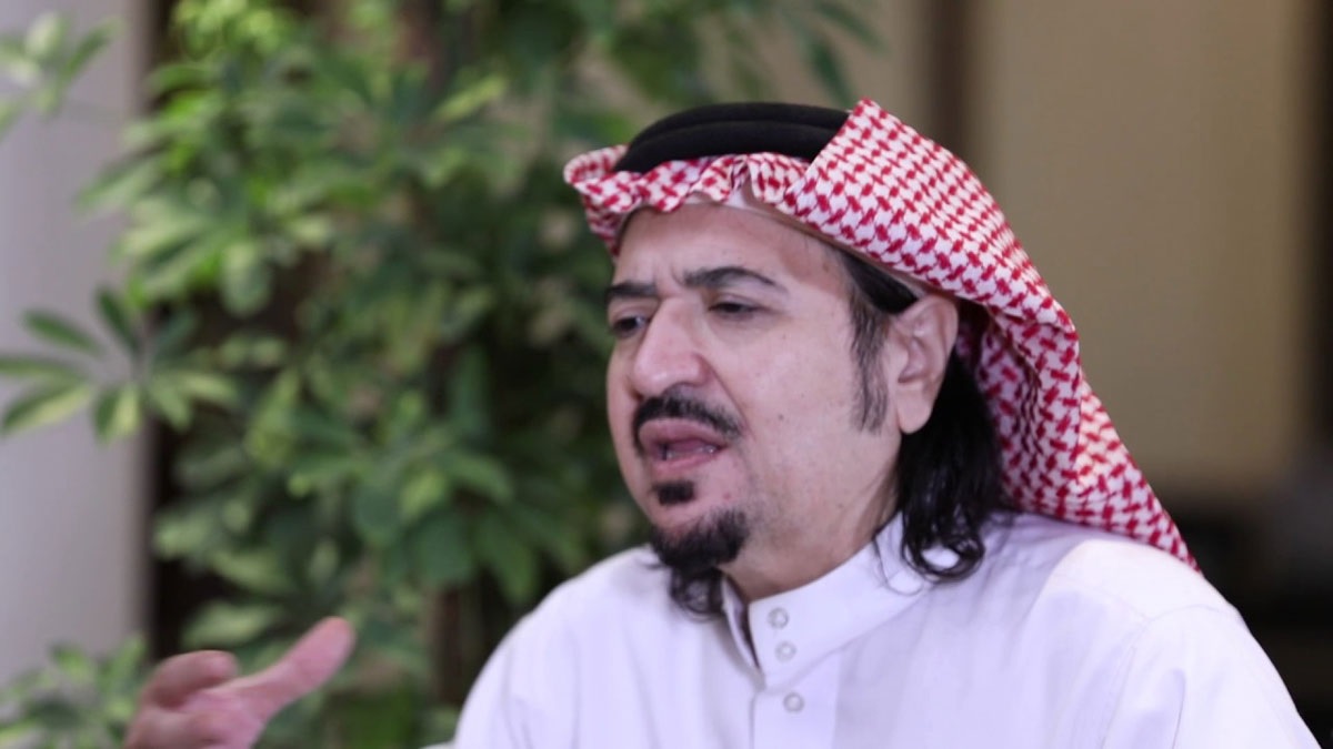 نجل الفنان "خالد سامي" يكشف عن تطور مفاجئ في حالة والده الصحية ويعلق : " رجولي ماتشيلني يارب عديها على خير "