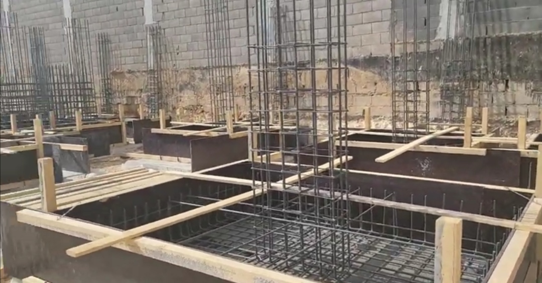 شاهد.. مقاول يكشف عن عدة ملاحظات هامة يجب اتباعها قبل الاستلام النهائي للقواعد