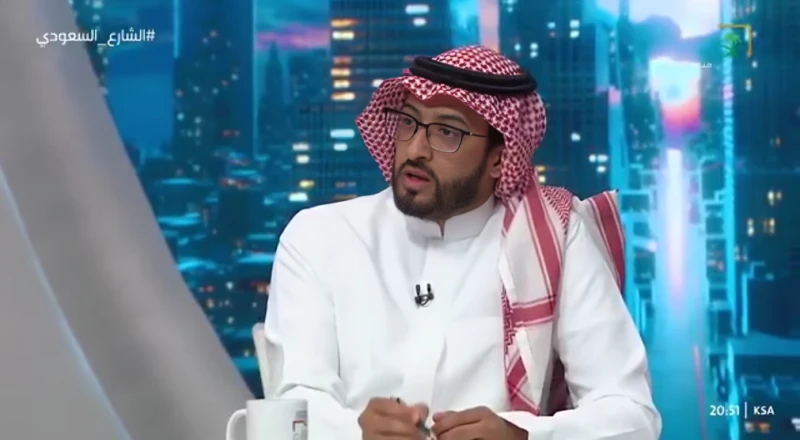 بالفيديو.. محامٍ يروي تفاصيل احتراق سيارة سعرها أكثر من 300 ألف ريال بسبب عامل مخالف.. ويوضح موقف صاحب الورشة من دفع التعويض