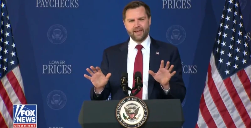 بالفيديو.. نائب ترامب:‏الرئيس أكثر شخص متسرع قابلته في حياتي…إنه يضغط باستمرار على دواسة الوقود