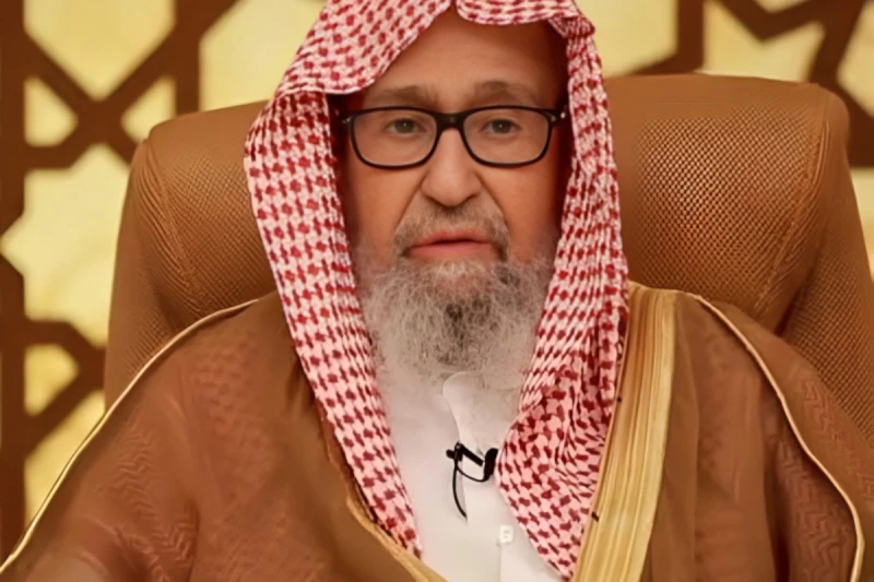 مفتي عام المملكة يوجه بيانا للمرابطين وقوات التحالف.. ويصف جماعة الحوثي ب " الضالة"