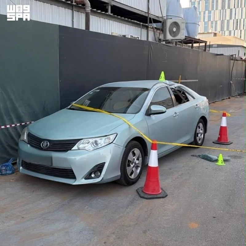 الدفاع المدني يكشف تفاصيل سقوط شظايا صاروخين باليستيين في الرياض وحجم الأضرار في مبنى ومشروع تحت الإنشاء ومركبة